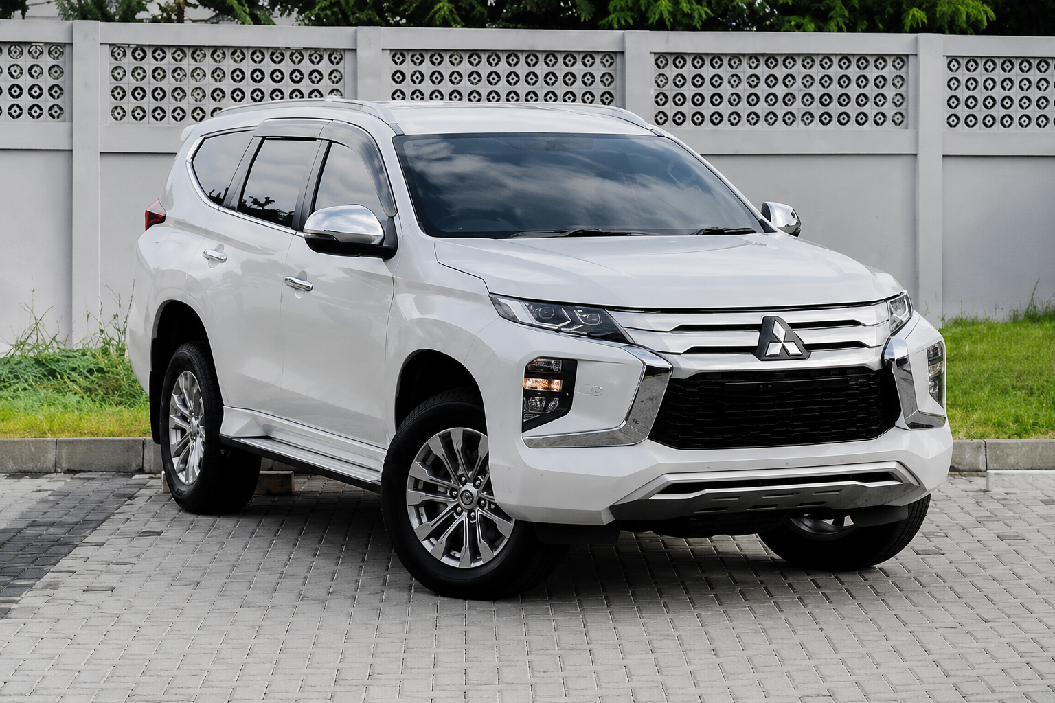 Sewa Mitsubishi Pajero Sport di Makassar